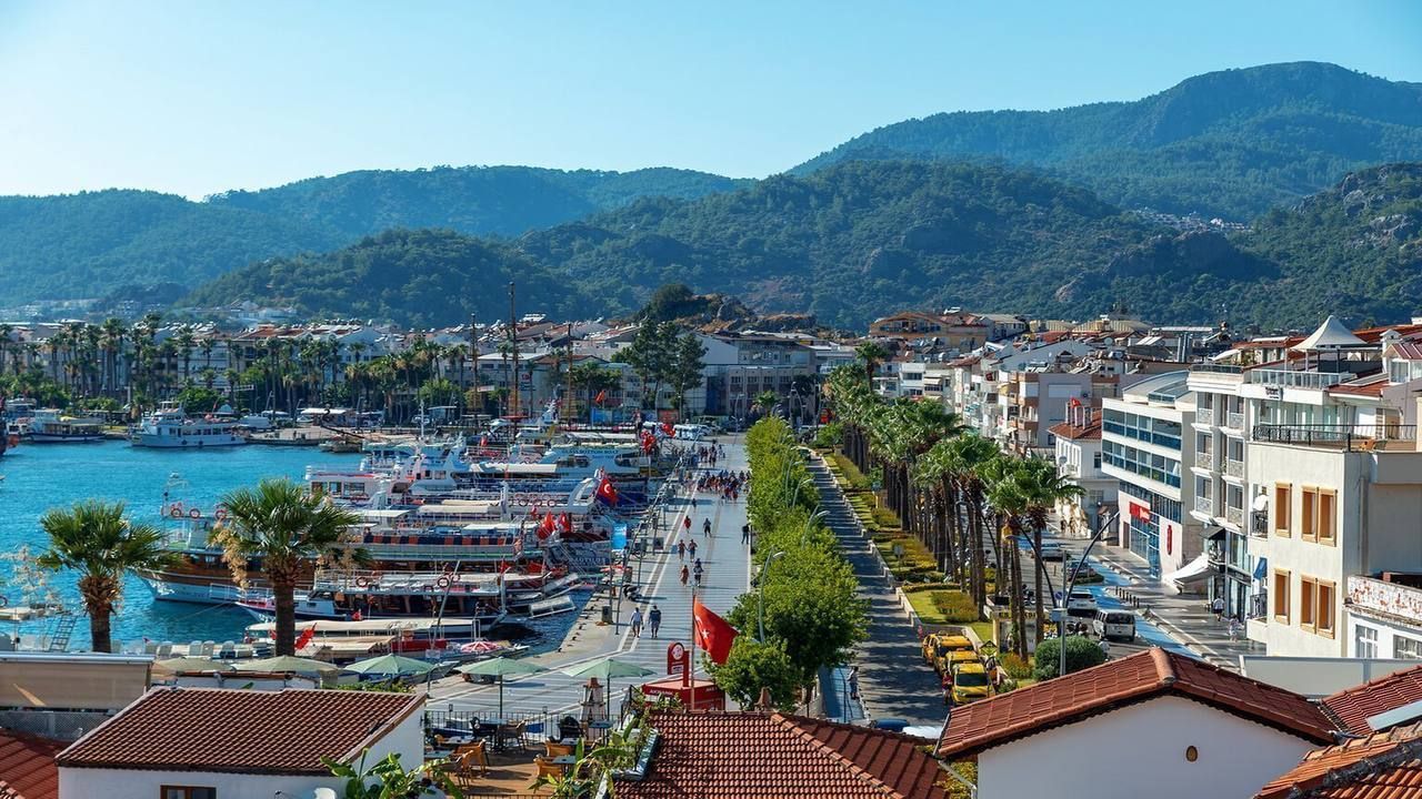 Marmaris waterfront 