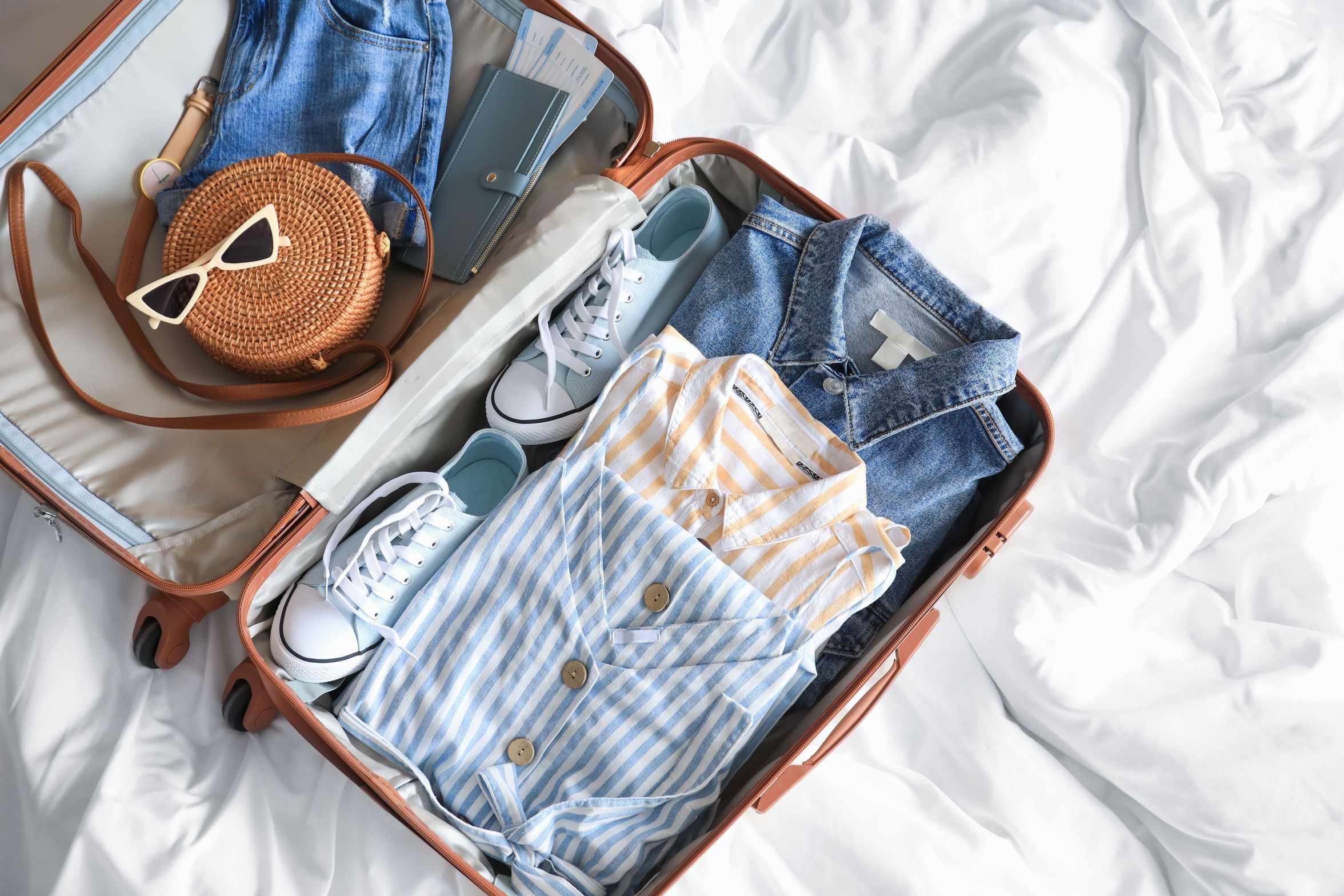 Packing travel checklist 